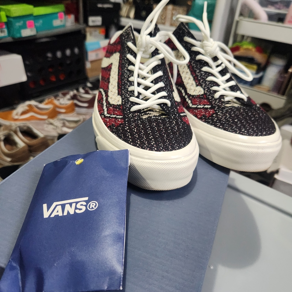 Vans LX Old Skool Classic Low-Top Knit Sneakers in Red/Black with White Stripe - Picture 4 of 4